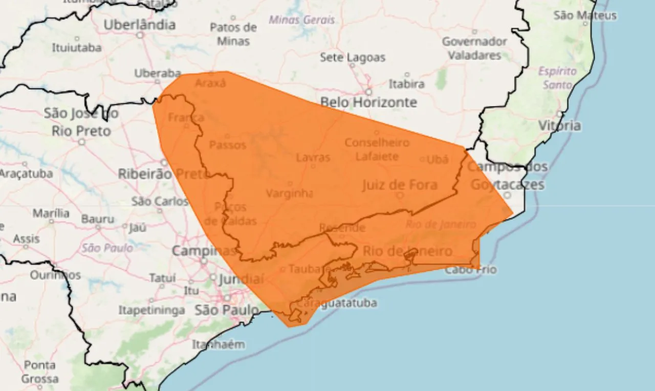 O mapa mostra &aacute;s &aacute;reas em alerta laranja para chuva intensa